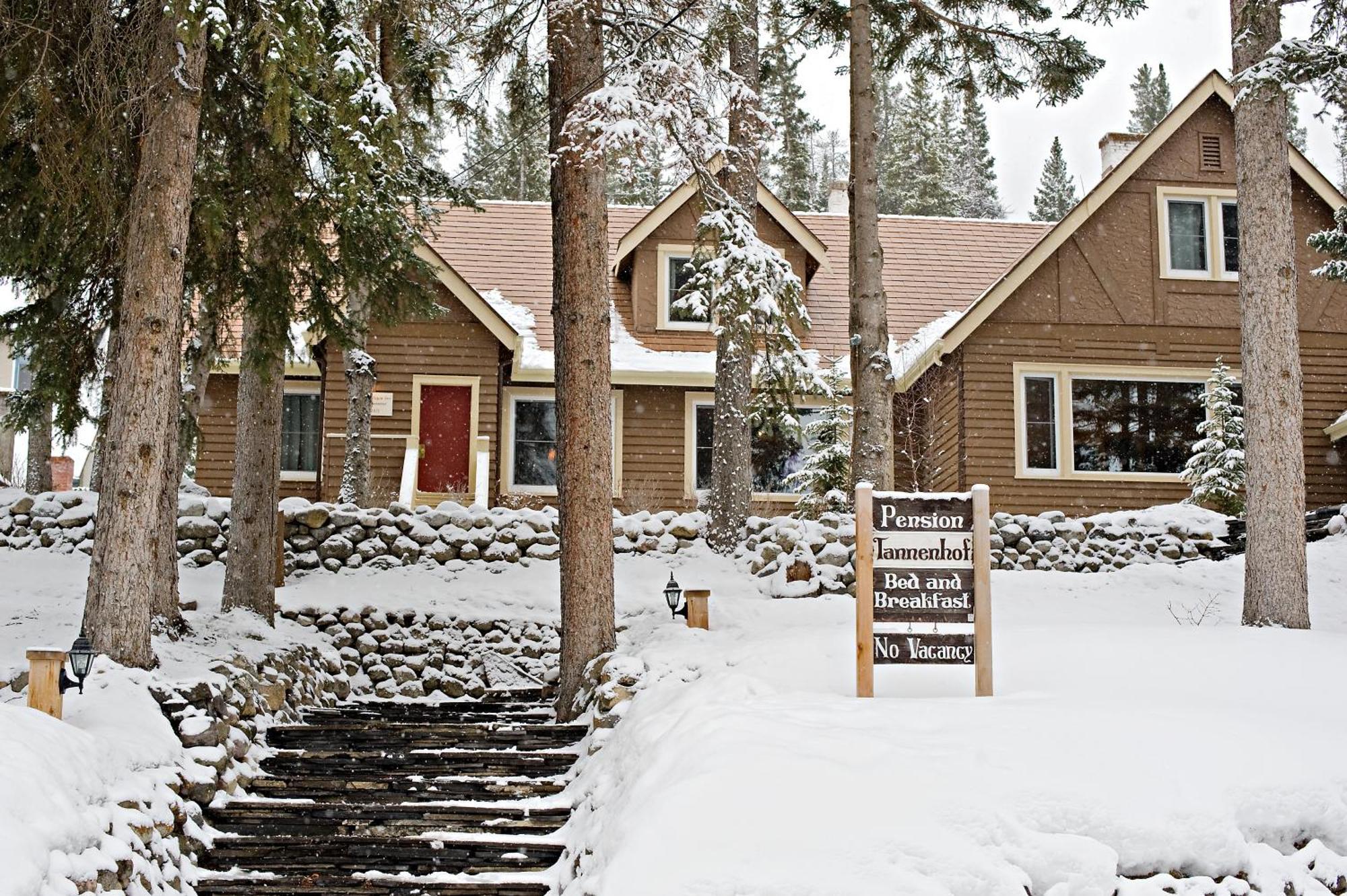 Banff Boutique Inn - Adults Only Εξωτερικό φωτογραφία