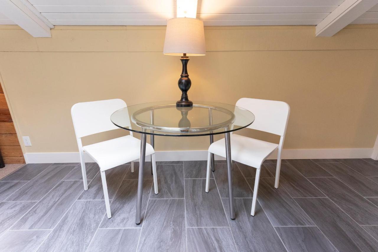 Banff Boutique Inn - Adults Only Εξωτερικό φωτογραφία