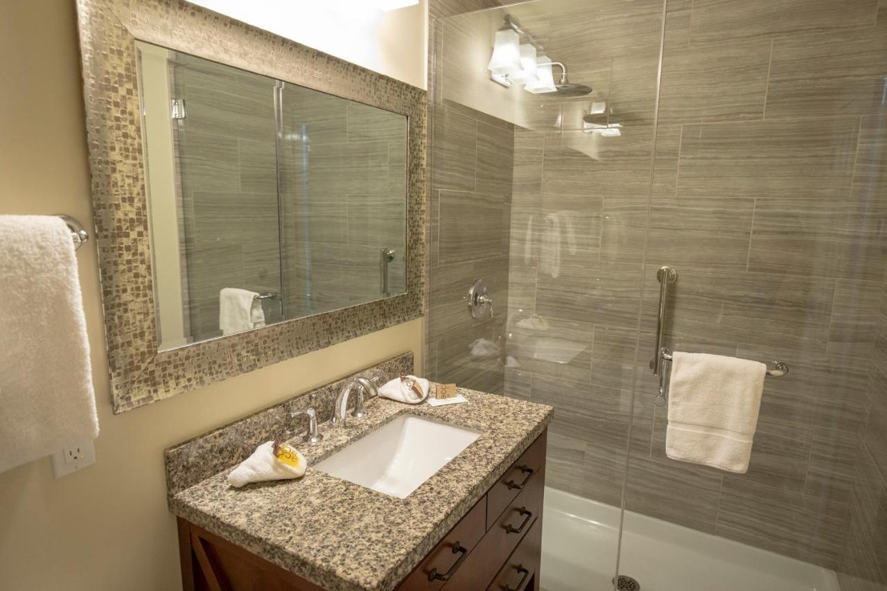 Banff Boutique Inn - Adults Only Εξωτερικό φωτογραφία